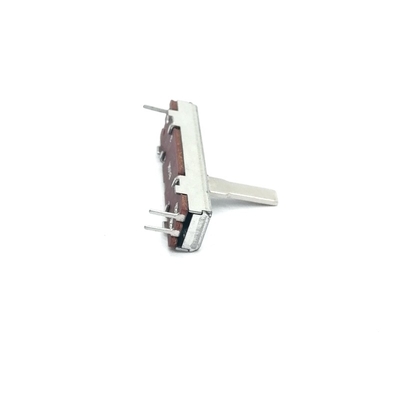 3 पिन AC300V स्लाइड Fader 20mm स्लाइडिंग संपर्क पोटेंशियोमीटर